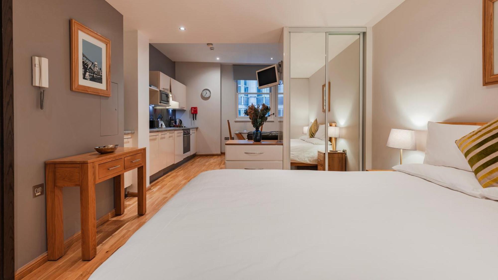 Cannon Street Serviced Apartments By Lovelystay Londres Extérieur photo
